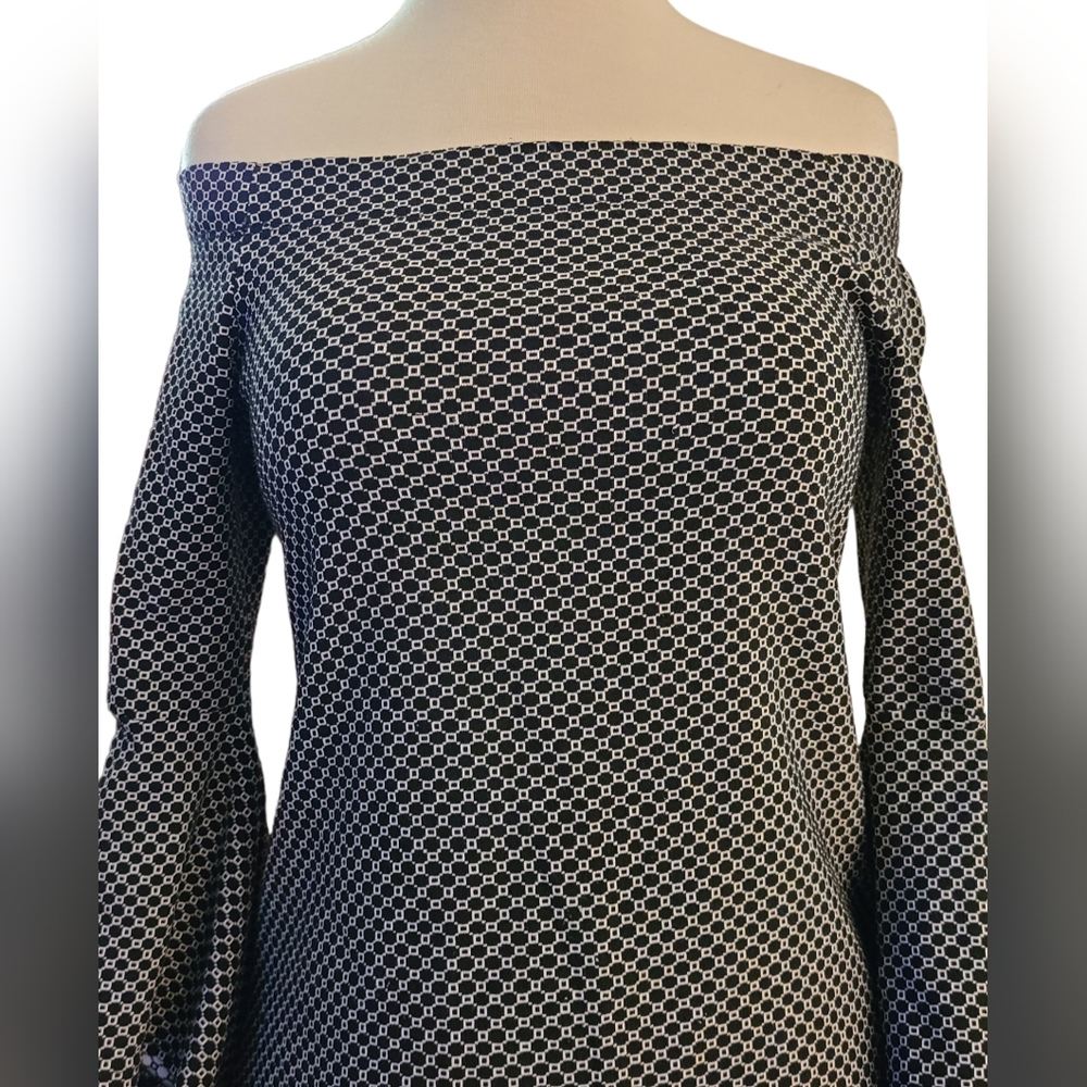Karen Kane size L black top - Picture 5 of 9